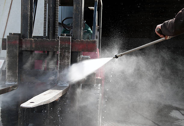 Professional  Pressure Washing Services in Parshall, ND